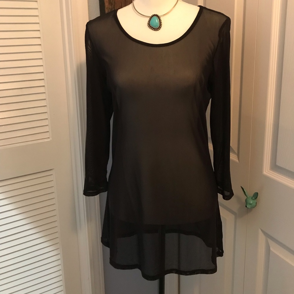GEE LORETTA 🌹Shear Black Top by  3/4 sleeves L🖤